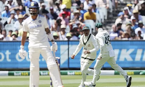 பாக்சிங் டே டெஸ்ட்: ஆஸி. அதிரடி பந்து வீச்சு - 'டிரா' செய்ய போராடும் இந்தியா