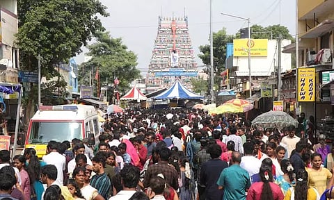 வடபழனி முருகன் கோவிலில் நள்ளிரவு 12 மணிவரை பக்தர்கள் தரிசனத்திற்கு அனுமதி