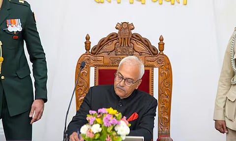 மணிப்பூர் கவர்னராக அஜய் குமார் பல்லா பதவியேற்றார்