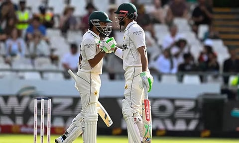 தென் ஆப்பிரிக்காவுக்கு எதிரான 2-வது டெஸ்ட்: இன்னிங்ஸ் தோல்வியை தவிர்க்க பாகிஸ்தான் போராட்டம்