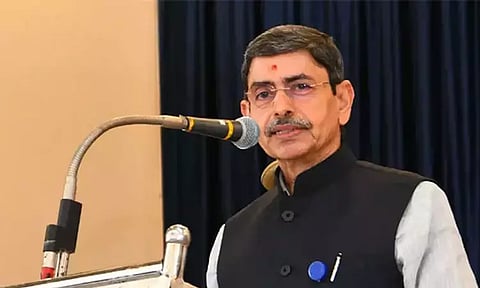 சட்டசபையில் இருந்து வெளியேறியது ஏன்? கவர்னர் மாளிகை விளக்கம்