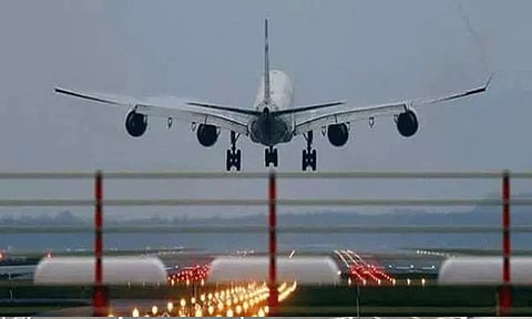 பொங்கல் பண்டிகையை ஒட்டி விமான கட்டணங்கள் பல மடங்கு உயர்வு - பயணிகள் அதிர்ச்சி