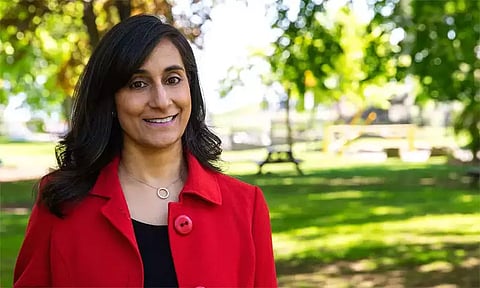 கனடா நாட்டு பிரதமர் பதவிக்கு அனிதா இந்திரா போட்டி