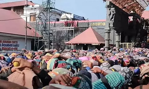 சபரிமலையில் இன்று மகரஜோதி தரிசனம் - லட்சக்கணக்கான பக்தர்கள் குவிந்தனர்