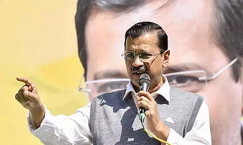 டெல்லி சட்டசபை தேர்தல்: வாக்காளர்களுக்கு பணம் கொடுக்கிறார்கள் - பா.ஜ.க. மீது கெஜ்ரிவால் குற்றச்சாட்டு