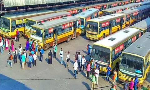 காணும் பொங்கலை முன்னிட்டு சென்னையில் இன்று கூடுதலாக 500 சிறப்பு பேருந்துகள் இயக்கம்