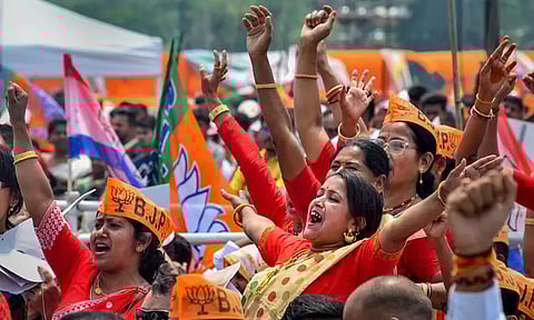 டெல்லி தேர்தல்: பெண்களுக்கு மாதம் தலா ரூ. 2,500 உதவித்தொகை - பாஜக வாக்குறுதி