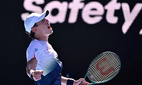 ஆஸ்திரேலிய ஓபன் டென்னிஸ்: அலெக்ஸ் டி மினார் 4-வது சுற்றுக்கு தகுதி