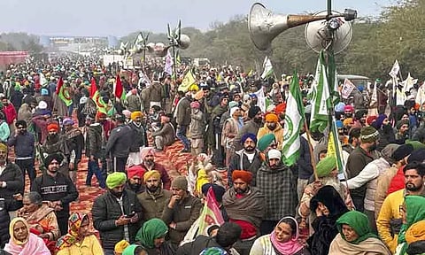 பஞ்சாப்: போராடும் விவசாயிகளுடன் பிப்ரவரி 14-ந்தேதி பேச்சுவார்த்தை; மத்திய அரசு அறிவிப்பு
