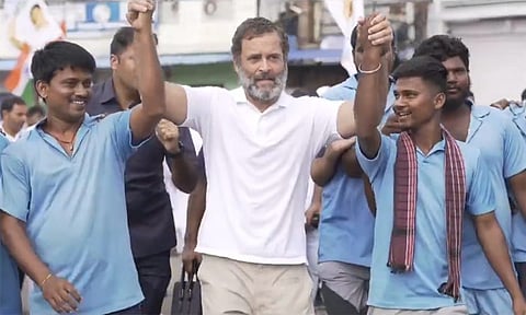 சமத்துவமின்மைக்கு எதிரான வெள்ளை 'டி-சர்ட் இயக்கம்' - ராகுல் காந்தி தொடங்கி வைத்தார்