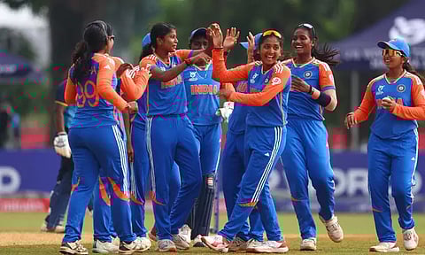 ஜூனியர் மகளிர் டி20 உலகக்கோப்பை: இலங்கையை வீழ்த்தி இந்திய அணி ஹாட்ரிக் வெற்றி