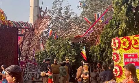 உத்தரபிரதேசம்: திருவிழாவில் மேடை சரிந்து விழுந்து 7 பேர் பலி