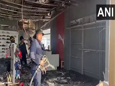 மராட்டியம்: தானேயில் உள்ள ஹைபர்சிட்டி மாலில் பயங்கர தீ விபத்து