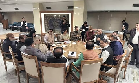 வக்பு சட்டத்திருத்த மசோதாவை ஏற்றுக்கொண்டது நாடாளுமன்ற கூட்டுக்குழு