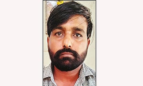 பெங்களூருவில் இருந்து மதுரைக்கு காரில் கடத்த முயன்ற 357 கிலோ குட்கா பறிமுதல்