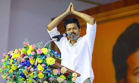 த.வெ.க. 2-ம் ஆண்டு தொடக்கம்: தலைவர்களின் சிலைகளை விஜய் இன்று திறந்து வைக்கிறார்