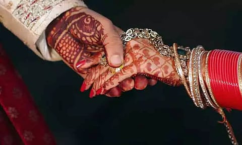 நண்பர்களுடன் நடனம் ஆடிய மணமகன்! திருமணத்தை நிறுத்திய பெண்ணின் தந்தை