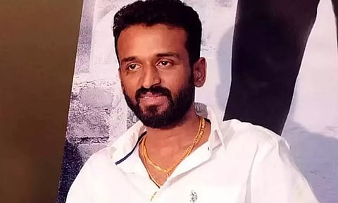 தெலுங்கு "கபாலி " பட தயாரிப்பாளர் கேபி சவுத்ரி தூக்கிட்டு தற்கொலை