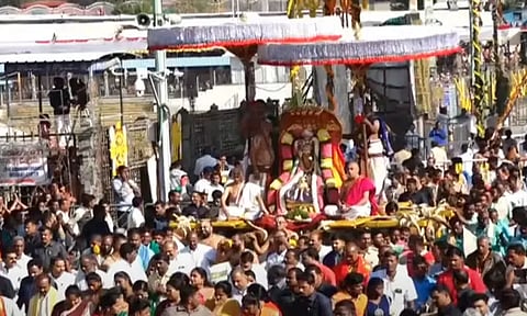 திருப்பதியில் ரதசப்தமியை முன்னிட்டு மலையப்ப சுவாமி வீதி உலா