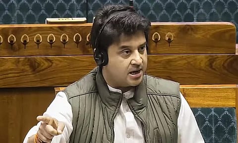 மொபைல் போன் கட்டணம் 94 சதவீதம் குறைந்துள்ளது: ஜோதிராதித்ய சிந்தியா தகவல்