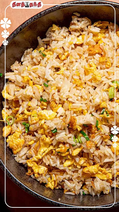 10 நிமிடத்தில் வீட்டிலேயே செய்யலாம் முட்டை ப்ரைடு ரைஸ்..!