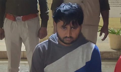 இந்தியாவில் சட்டவிரோதமாக தங்கி இருந்த பாகிஸ்தானியர் கைது