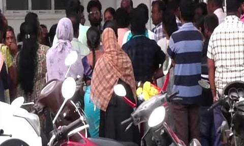 மணப்பாறையில் சர்ச்சையை தொடர்ந்து மீண்டும் திறக்கப்பட்ட தனியார் பள்ளி