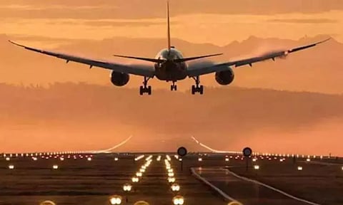 அகமதாபாத்தில் தரையிறங்கிய சர்வதேச விமானத்திற்கு வெடிகுண்டு மிரட்டல்