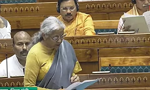 பா.ஜனதா ஆளாத மாநிலங்களை மத்திய அரசு புறக்கணிக்கிறதா? நிர்மலா சீதாராமன் விளக்கம்