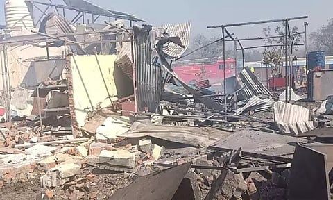 பட்டாசு ஆலையில் வெடி விபத்து - 2 பேர் பலி