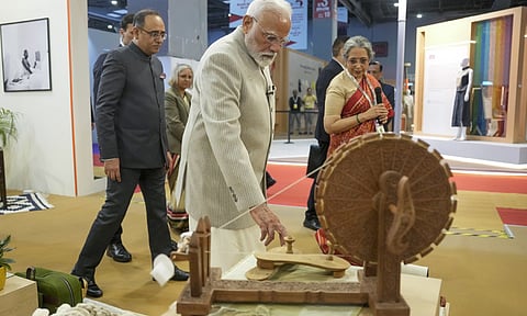 2030ம் ஆண்டுக்குள் நாட்டின் ஜவுளி ஏற்றுமதி ரூ. 9 லட்சம் கோடி இலக்கை எட்டும்; பிரதமர் மோடி நம்பிக்கை