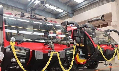 சென்னை விமான நிலையத்திற்கு அவசர ஊர்திகள் அதிகரிப்பு