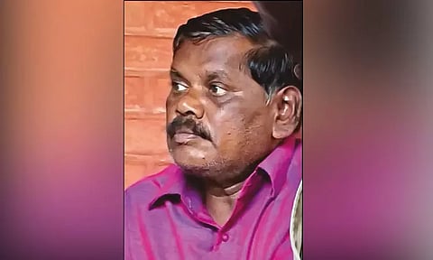 புதுக்கோட்டை அருகே பள்ளி மாணவிகளுக்கு பாலியல் தொல்லை - உதவி தலைமை ஆசிரியர் கைது