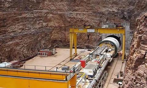 தெலுங்கானாவில் சுரங்கப்பாதை இடிந்து விபத்து; பலர் சிக்கியிருக்கலாம் என அச்சம்