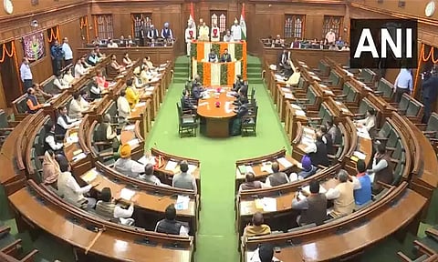 டெல்லி சட்டசபையில் இருந்து அதிஷி உள்பட 11 ஆம் ஆத்மி எம்.எல்.ஏ.க்கள் இடைநீக்கம்