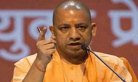 'அவரை உ.பி.க்கு அனுப்புங்கள்..' - அவுரங்கசீப் பற்றிய மராட்டிய எம்.எல்.ஏ.வின் கருத்துக்கு யோகி ஆதித்யநாத் பதில்