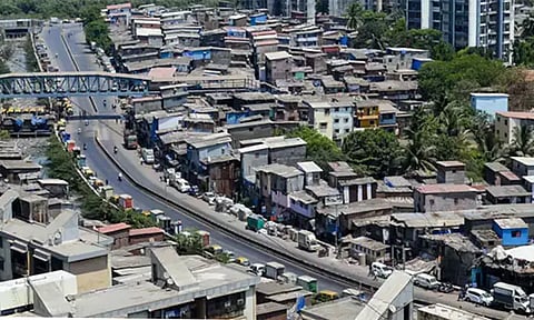 தாராவி மேம்பாட்டு திட்டத்திற்கு தடை விதிக்க சுப்ரீம் கோர்ட்டு மறுப்பு