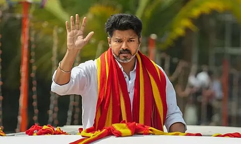 மீனவர்களை திரட்டி கடலூரில் ஆர்ப்பாட்டம் நடத்த விஜய் திட்டம்?