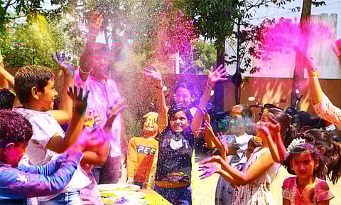 வண்ணங்களின் திருவிழா ஹோலி