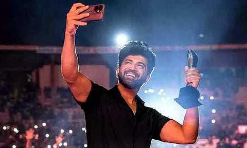 சிறந்த நடிகருக்கான விருதை வென்ற அருண் விஜய்