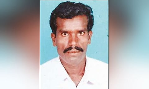 மகளுக்கு நிச்சயதார்த்த விழா நடத்த பணம் இல்லாததால் விஷம் குடித்து விவசாயி தற்கொலை