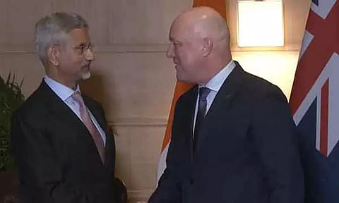 இந்தியா வந்தடைந்தார் நியூசிலாந்து பிரதமர் கிறிஸ்டோபர் லக்சன்