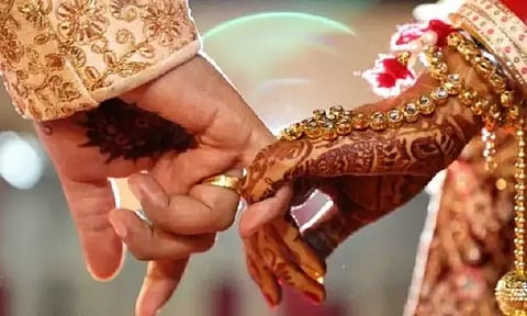 வரவேற்பு விருந்தில் குடிநீர் தகராறு.. மோதிக்கொண்ட உறவினர்கள்: திருமணம் நிறுத்தம்