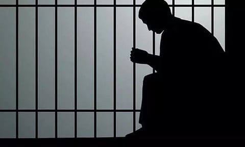 நெல்லை: வேலை செய்த ஓட்டலில் ரூ.1 லட்சம் திருடிய ஊழியருக்கு 2 ஆண்டு சிறை