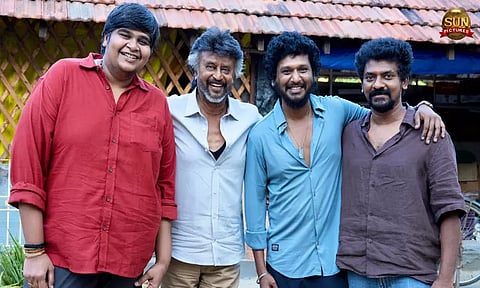 ரஜினியுடன் முன்னணி இயக்குநர்கள்! ... வைரலாகும் புகைப்படம்