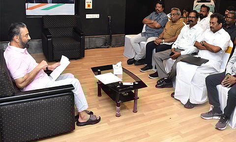 மக்கள் நீதி மய்யம் கட்சி செயற்குழுக் கூட்டம்: நிர்வாகிகளுடன் கமல்ஹாசன் ஆலோசனை