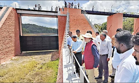 முல்லைப் பெரியாறு அணையில் புதிய மேற்பார்வை குழுவினர் ஆய்வு