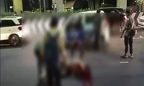 சென்னை: ஐ.பி.எல். போட்டியை பார்த்துவிட்டு சென்ற கல்லூரி மாணவர்கள் இருவர் விபத்தில் உயிரிழப்பு