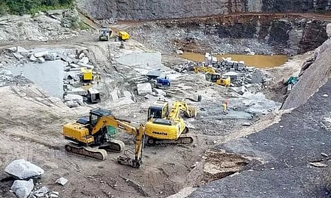 தமிழ்நாட்டில் கனிமங்கள் மூலம் ரூ.1,704 கோடி வருவாய்: கொள்கை விளக்க குறிப்பில் தகவல்