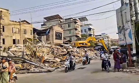 மியான்மர் நிலநடுக்கம்: 4 நாட்களுக்கு பிறகு மூதாட்டி உயிருடன் மீட்பு